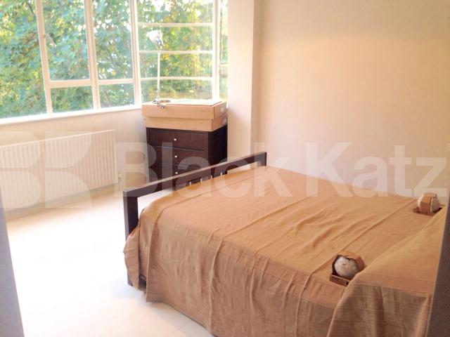 			NEW INSTRUCTION (INCLUDING COUNCIL TAX, WATER,BROADBAND), 2 Bedroom, 1 bath, 1 reception Apartment			 Thurleigh Court, Nightingale Lane, Clapham South 